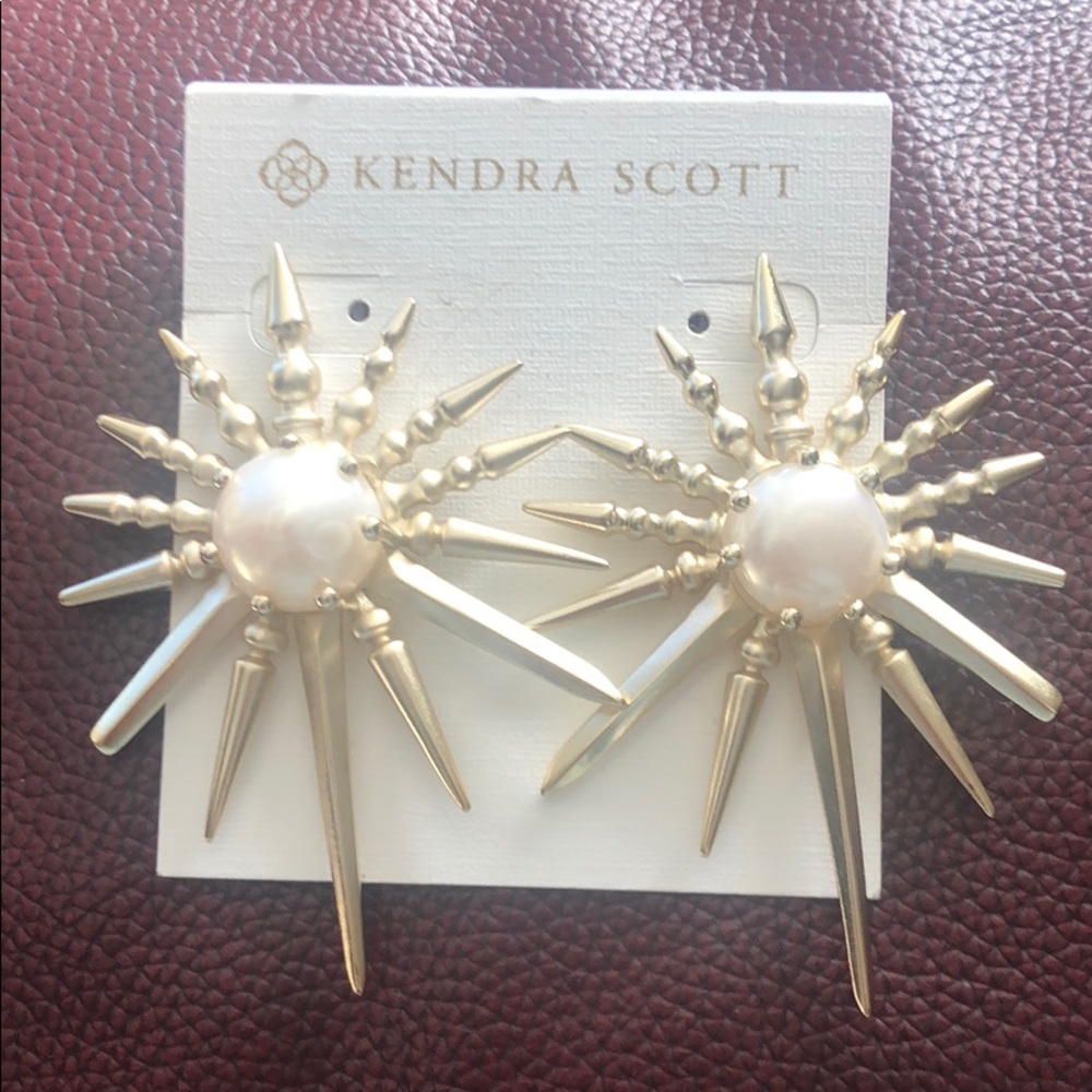 Kendra Scott Sayers statement earrings